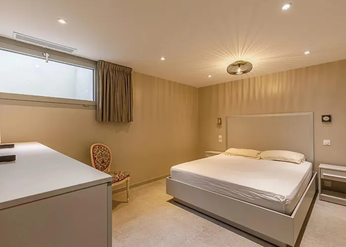 Luxueuse Charleston - Vue Mer, Sauna Hammam * Antibes