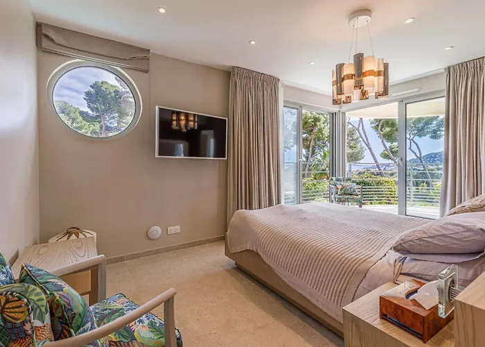 Luxueuse Charleston - Vue Mer, Sauna Hammam Antibes